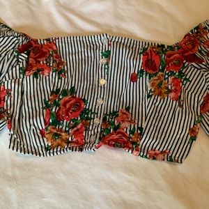 Adorable Flowy Sleeved Top